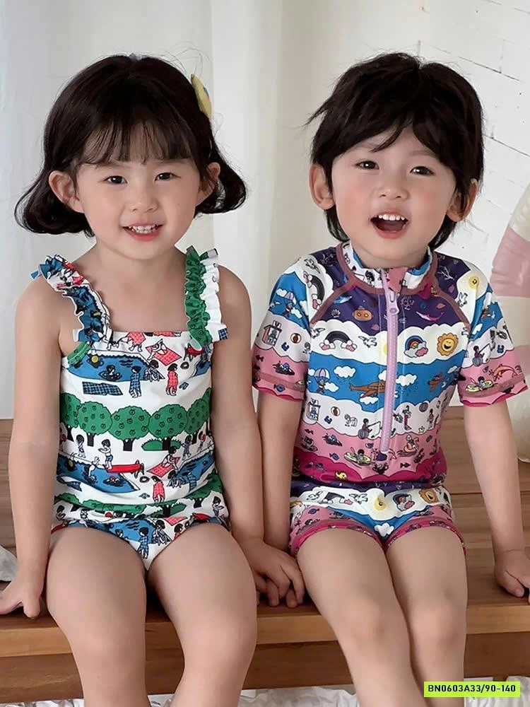 COUPLE BƠI IN HÌNH NGỘ NGHĨNH