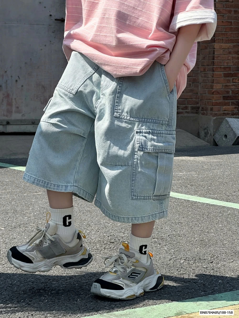 ÁO HỒNG KẺ MIX SHORT JEANS