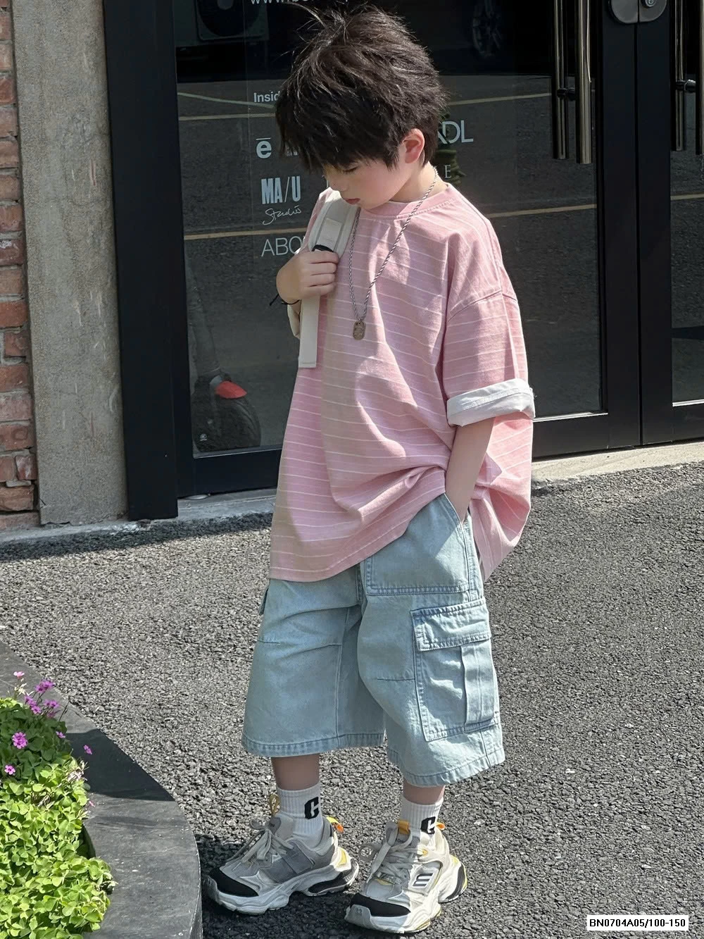 ÁO HỒNG KẺ MIX SHORT JEANS