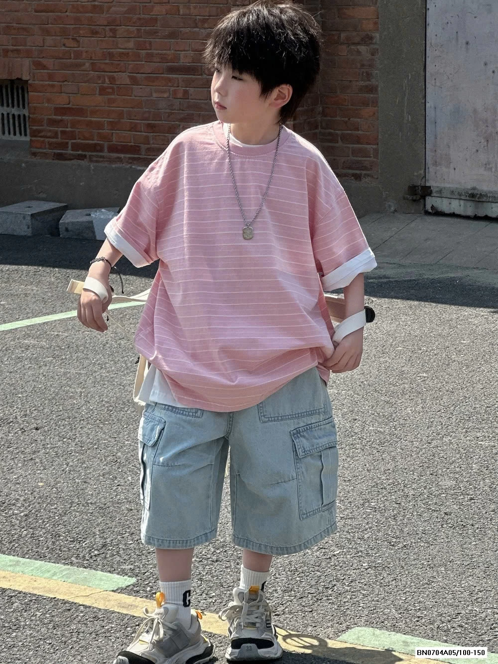 ÁO HỒNG KẺ MIX SHORT JEANS