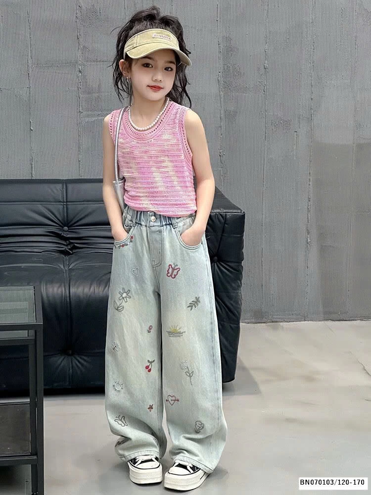QUẦN JEAN THÊU HOA BƯỚM 2025