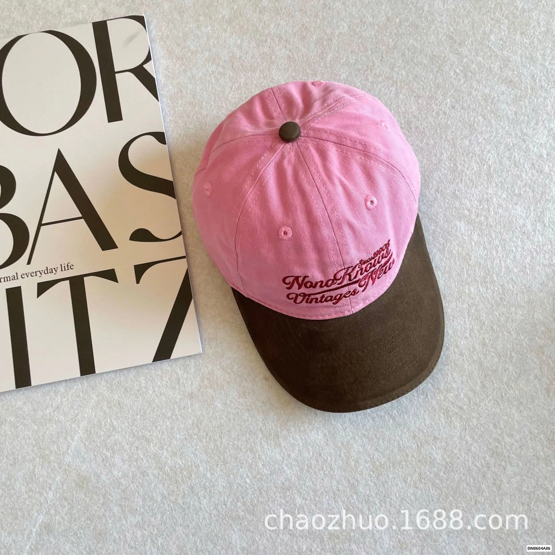 MŨ KẾT PHỐI MÀU THÊU CHỮ