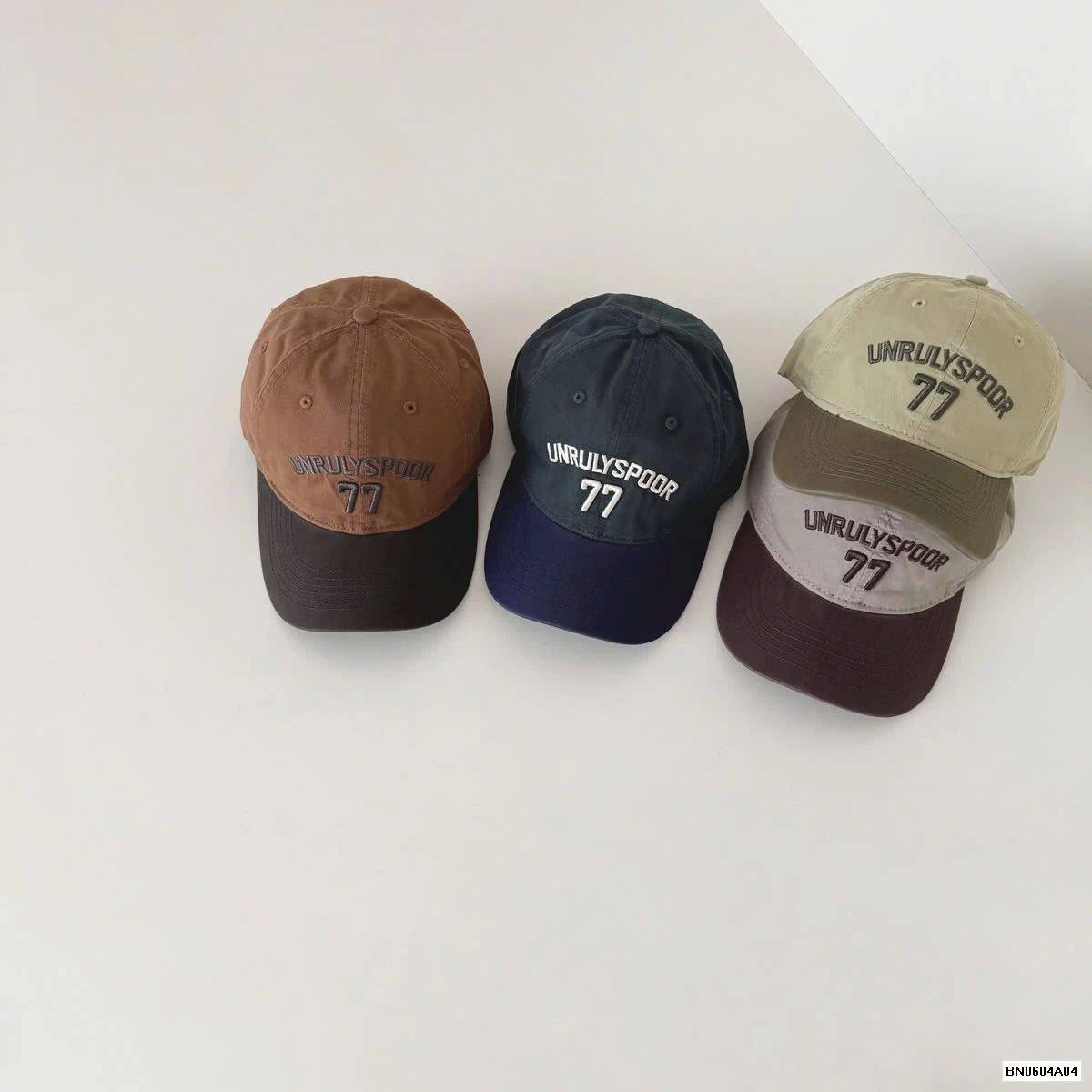 MŨ KẾT PHỐI MÀU THÊU SỐ 77