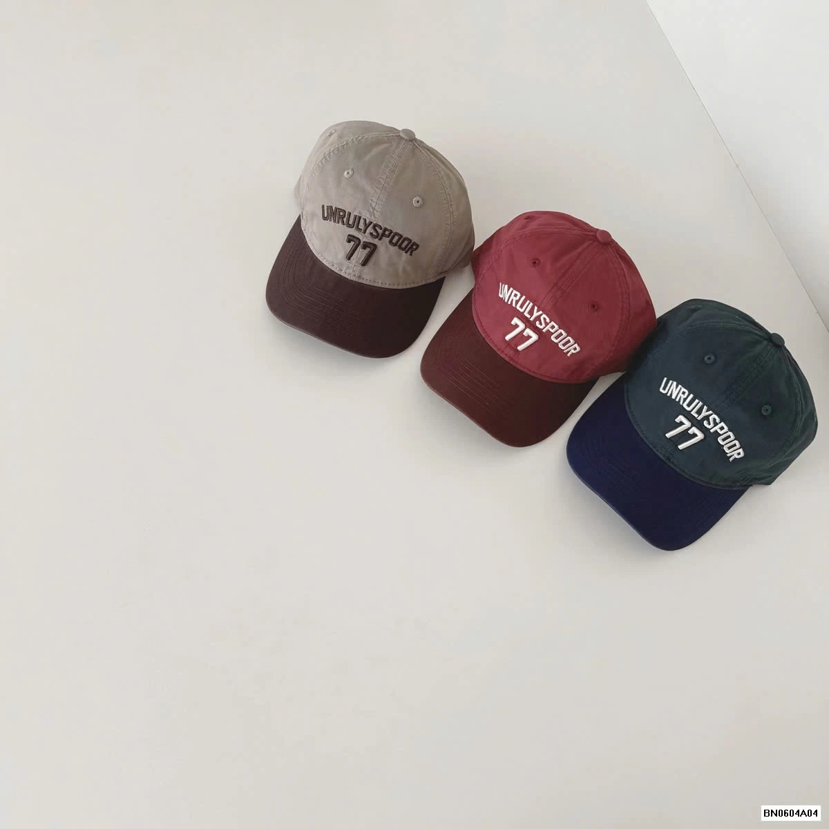 MŨ KẾT PHỐI MÀU THÊU SỐ 77