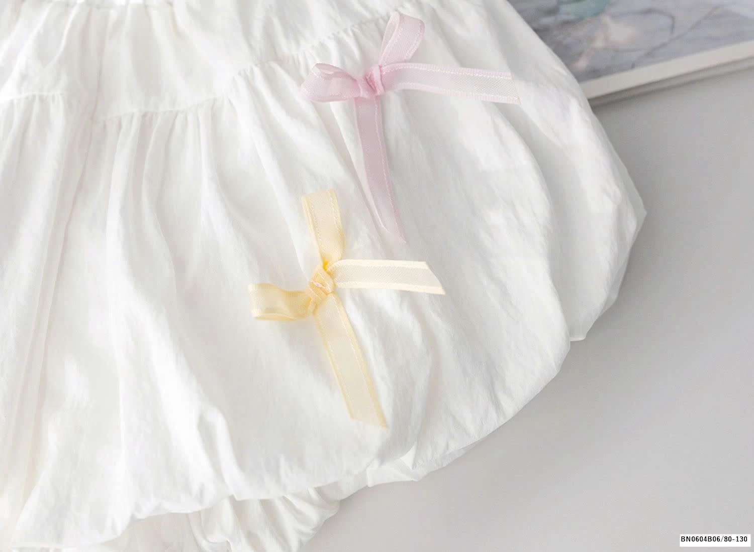 QUẦN BÍ ĐÍNH NƠ