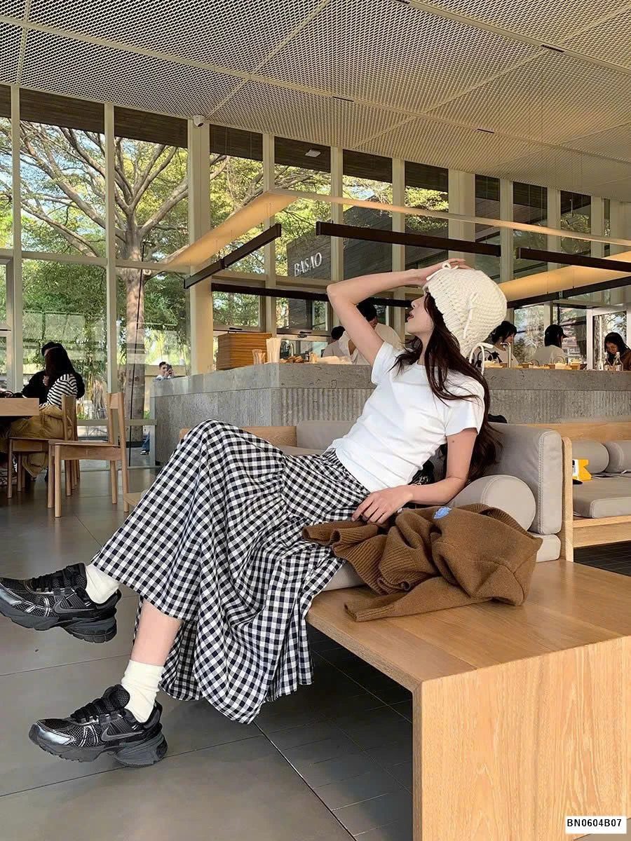 CHÂN VÁY KẺ CARO ANNA