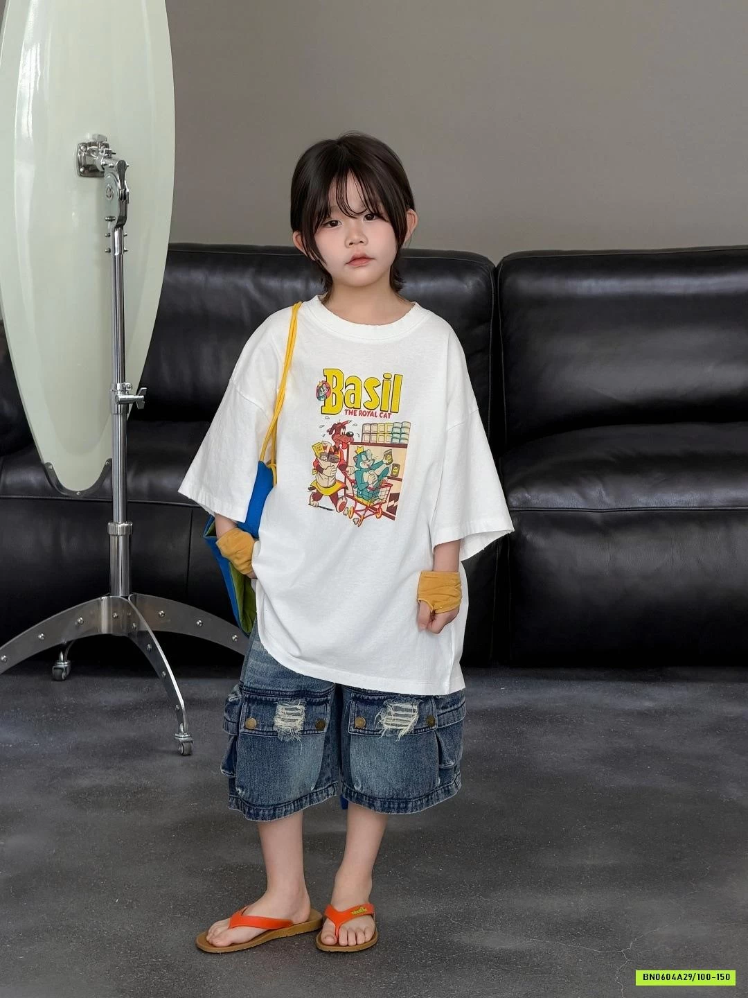 ÁO THUN TRẮNG IN BASIL