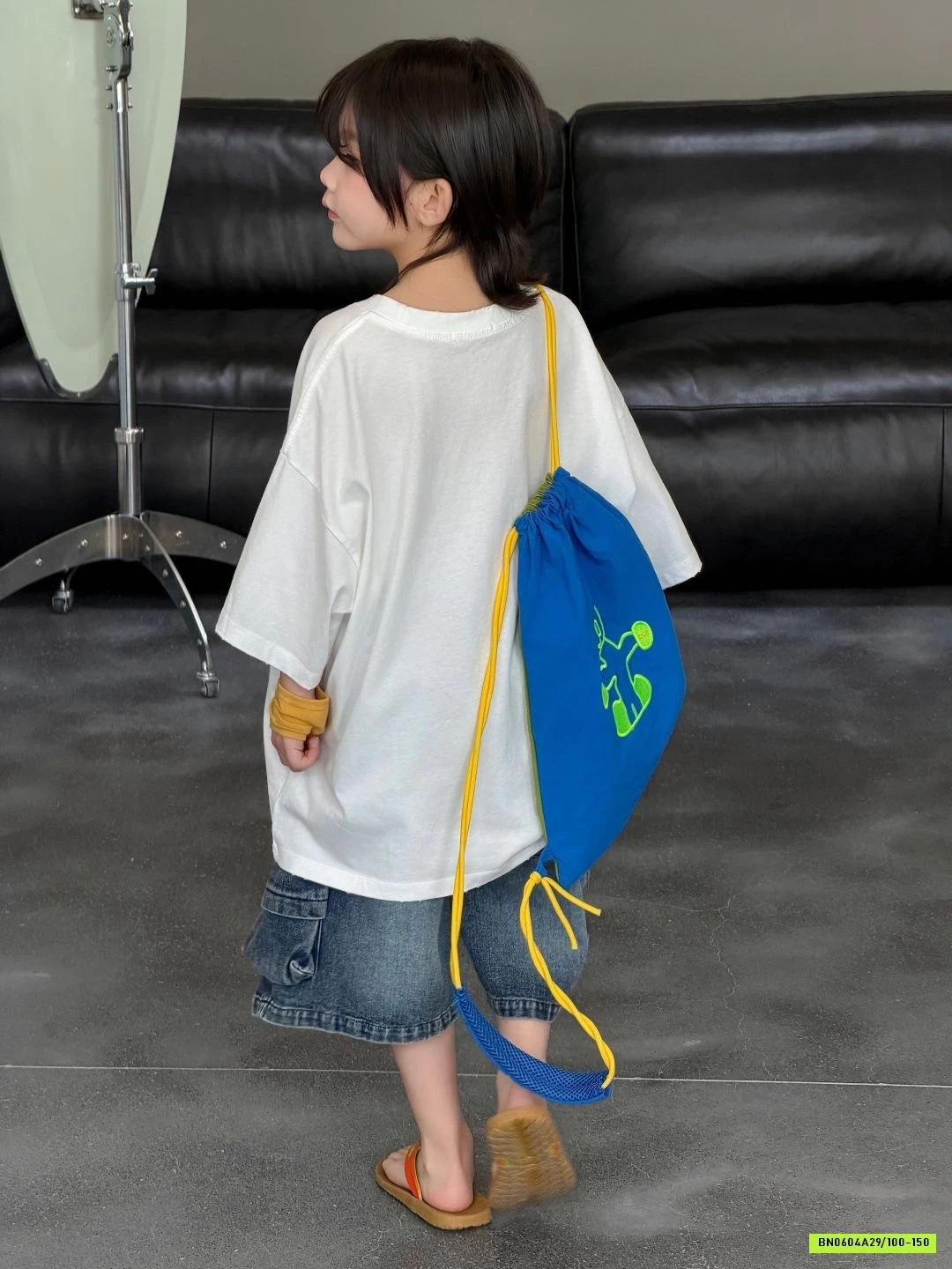 ÁO THUN TRẮNG IN BASIL