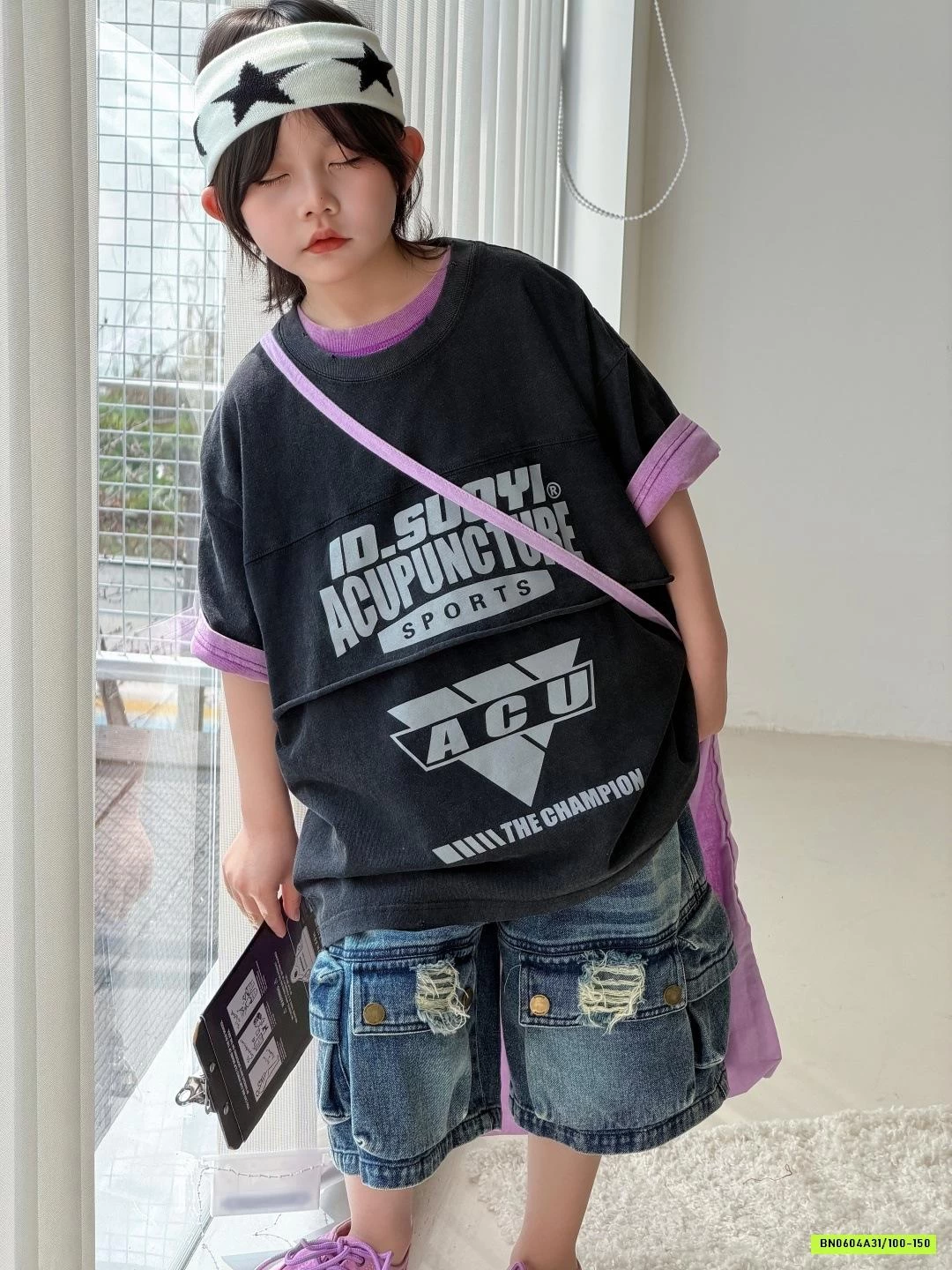 ÁO THUN ĐEN IN CHỮ CÁ TÍNH