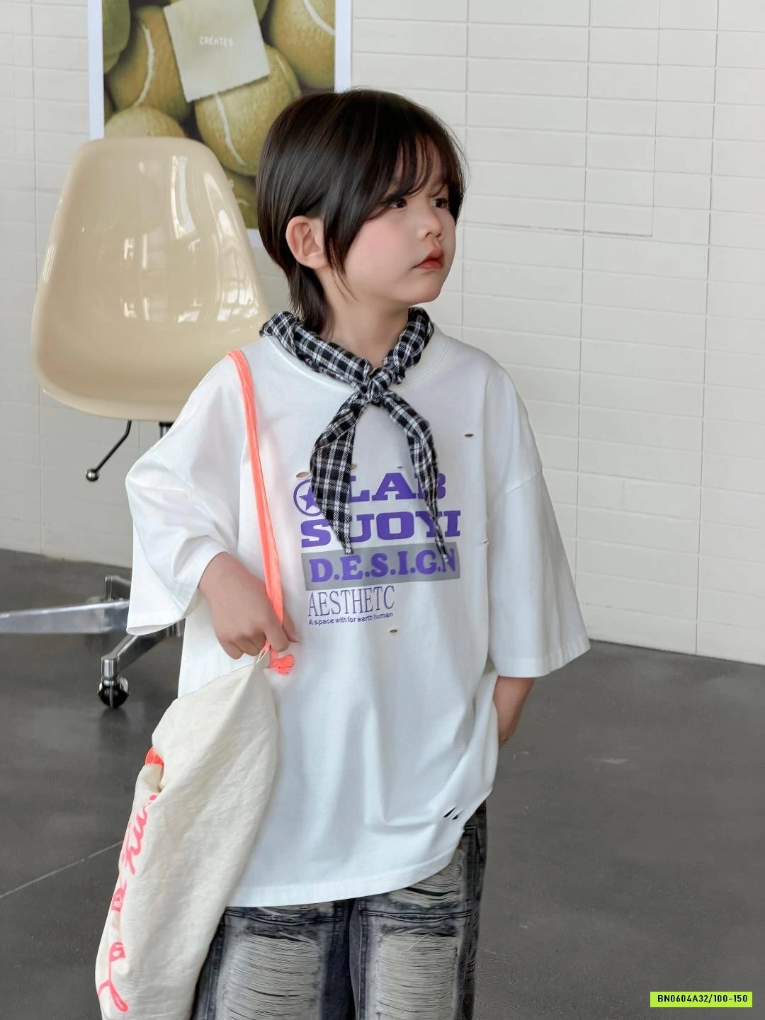 ÁO THUN TRẮNG RÁCH IN CHỮ