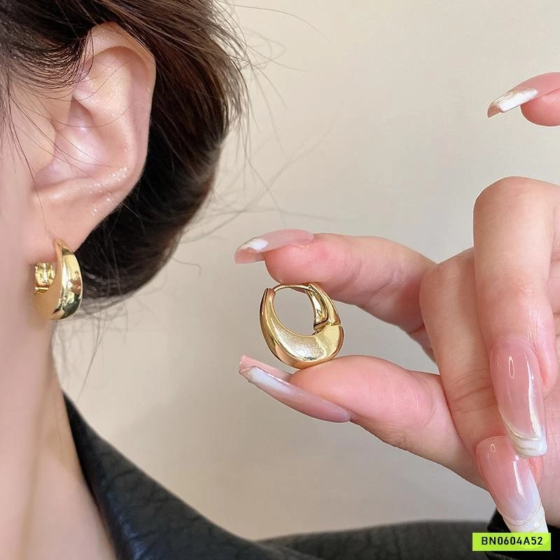 KHUYÊN TAI TRÒN SZ NHỎ QUÍ PHÁI