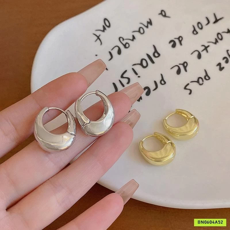 KHUYÊN TAI TRÒN SZ NHỎ QUÍ PHÁI