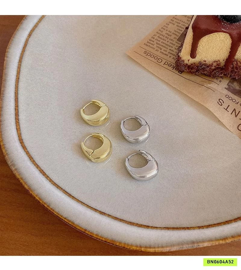 KHUYÊN TAI TRÒN SZ NHỎ QUÍ PHÁI