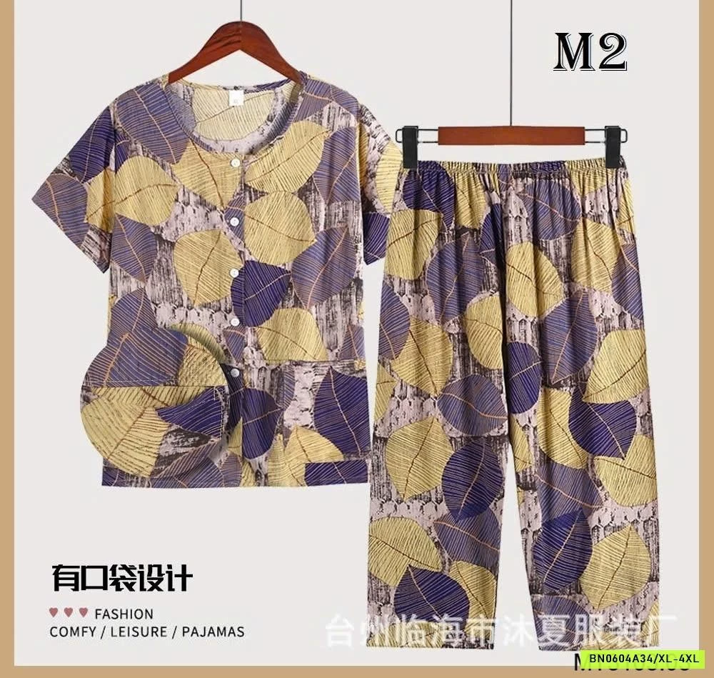 BỘ MẶC NHÀ HOẠ TIẾT HOA TRUNG NIÊN