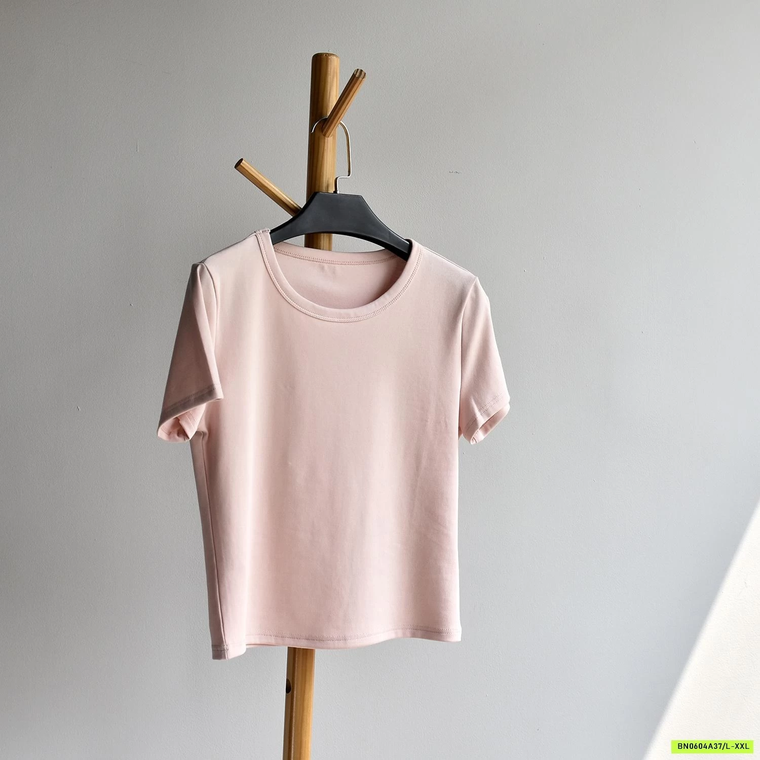 ÁO THUN CỔ TRÒN DÁNG NGẮN