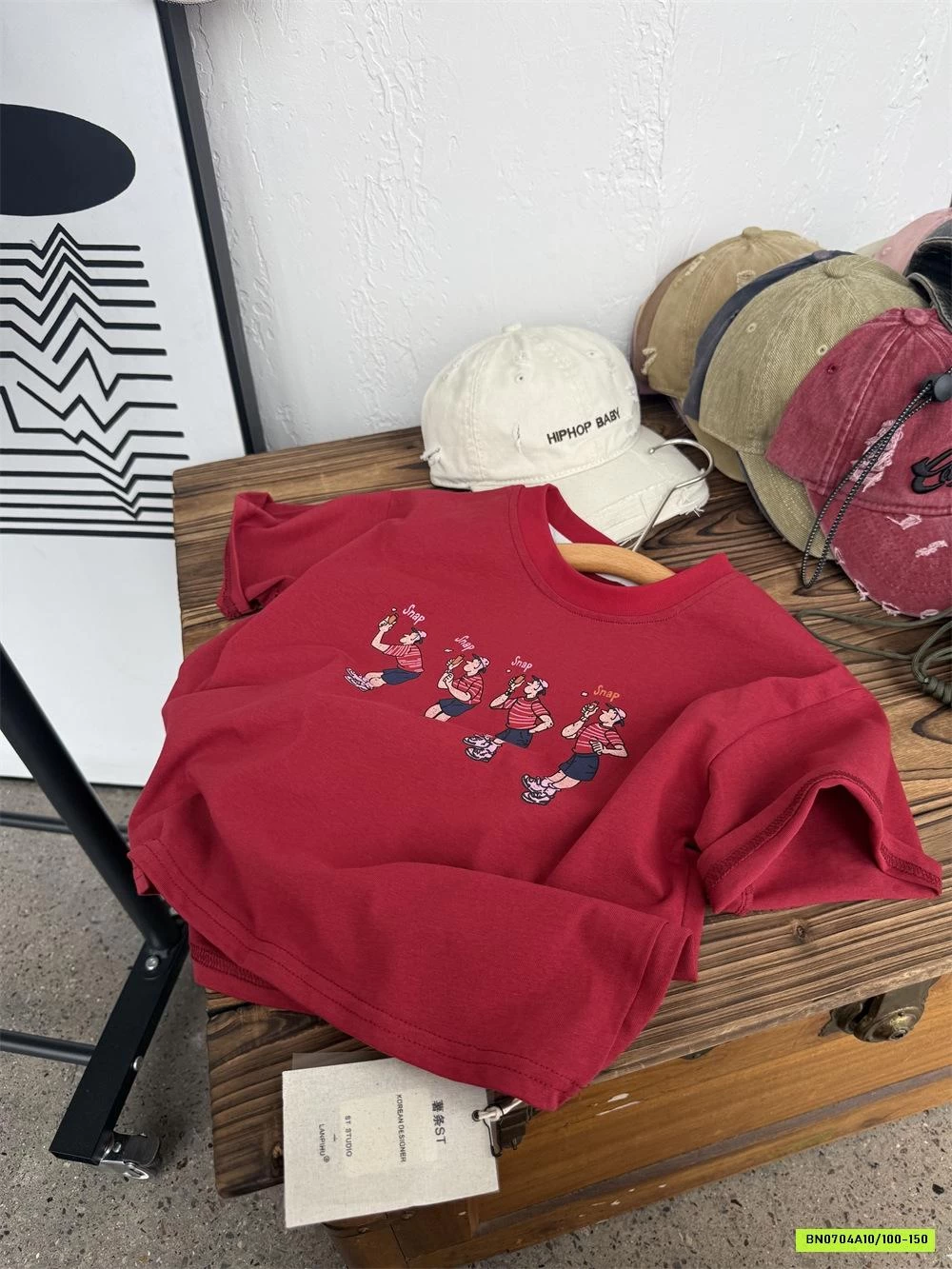 ÁO THUN ĐỎ IN HÌNH