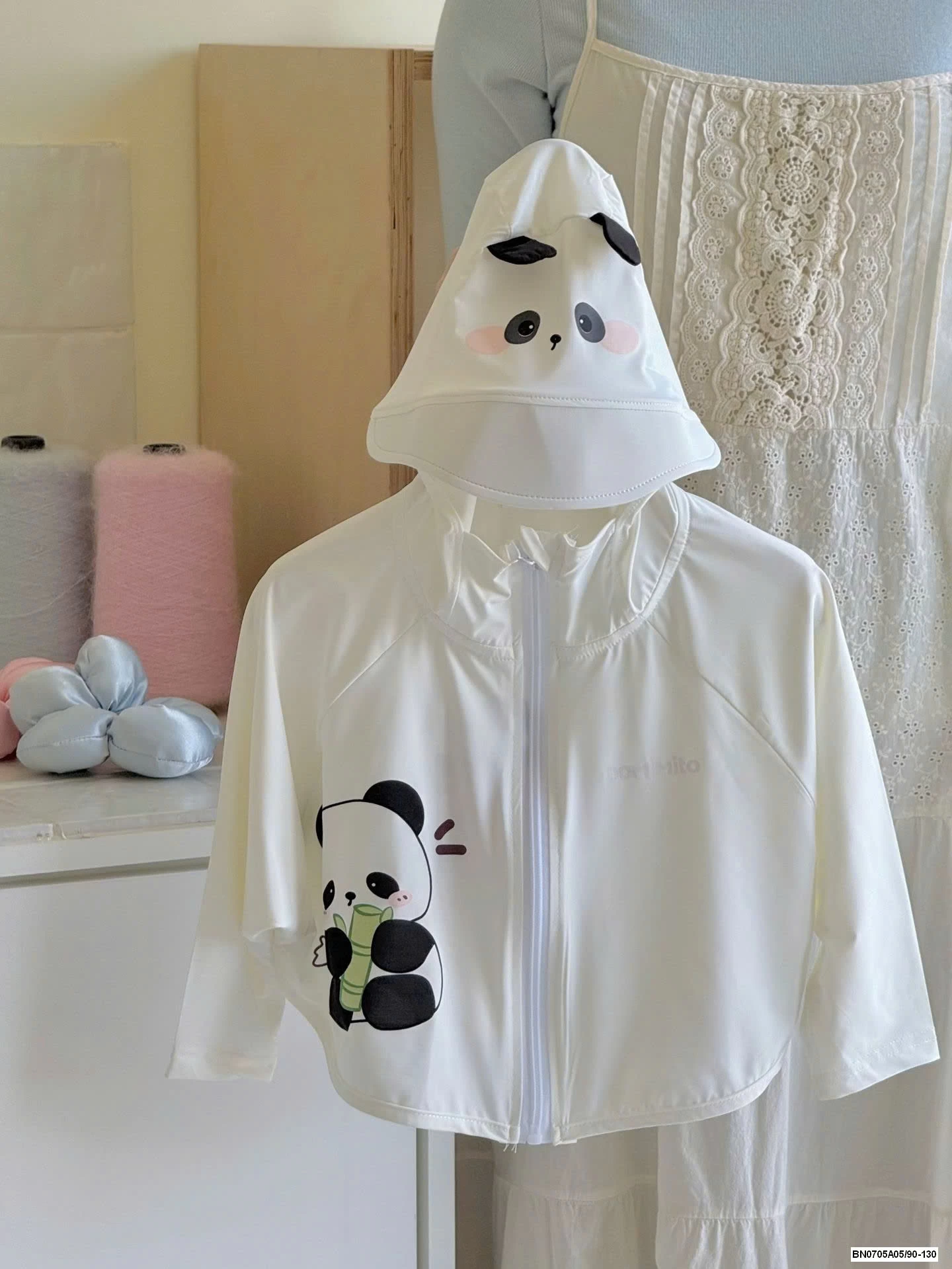 KHOÁC NẮNG CHO BÉ