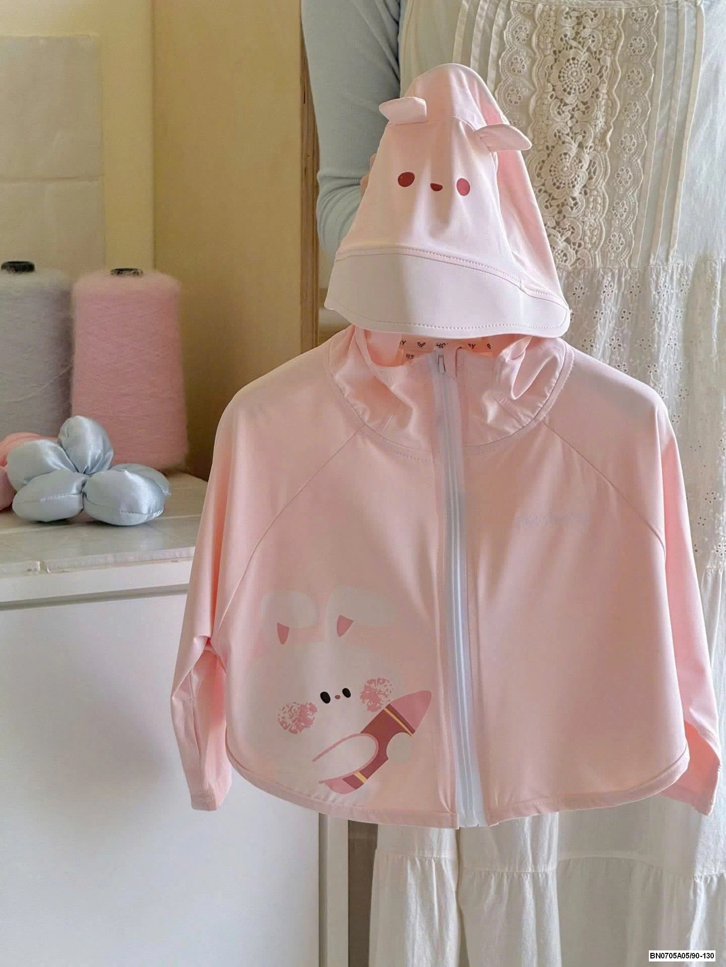 KHOÁC NẮNG CHO BÉ