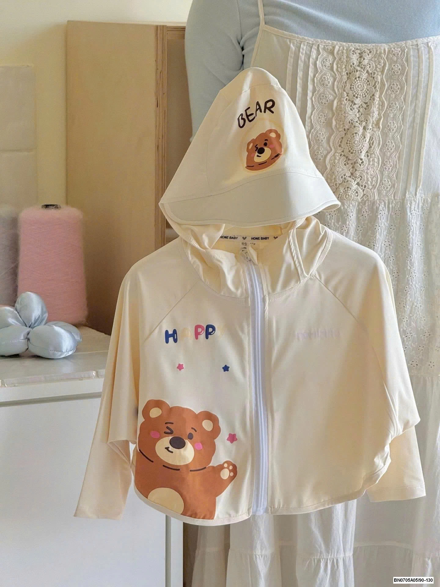 KHOÁC NẮNG CHO BÉ