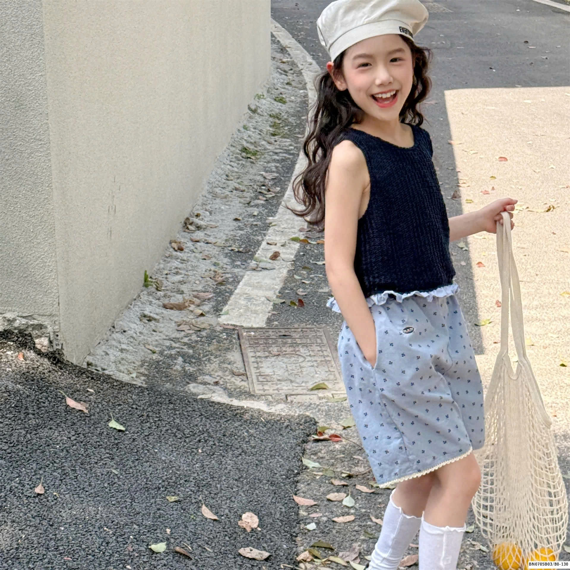 SHORT THÔ IN HOA NHÍ  VIỀN REN ADBABY