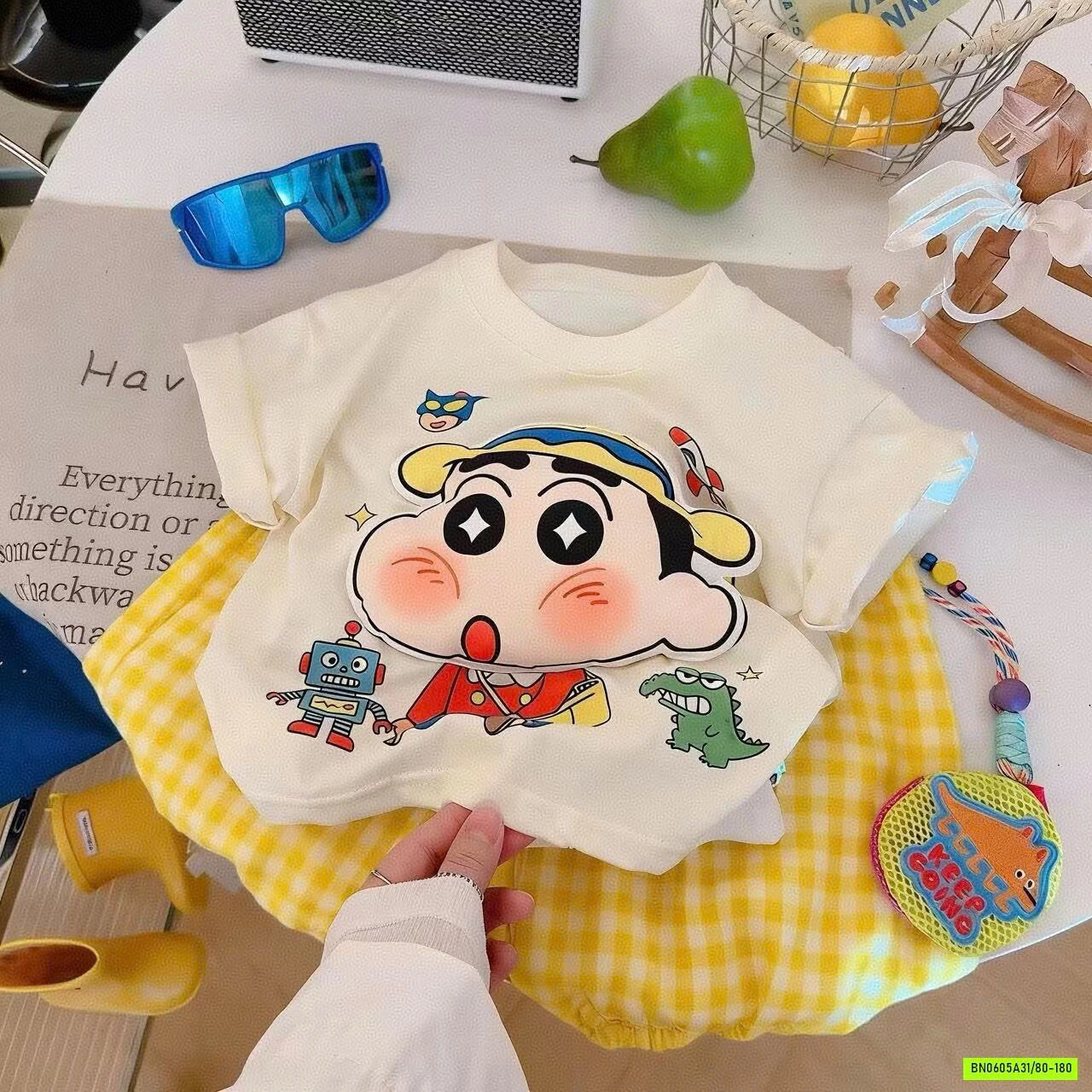 ÁO SHINCHAN CẬU BÉ BÚT CHÌ MỚI