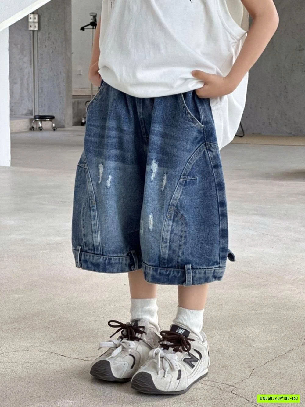 SHORT JEANS BÍ CÁ TÍNH