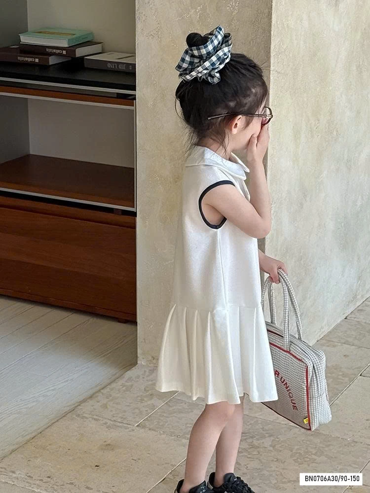 ĐẦM SÁT NÁCH CHÂN LY CỔ SEN