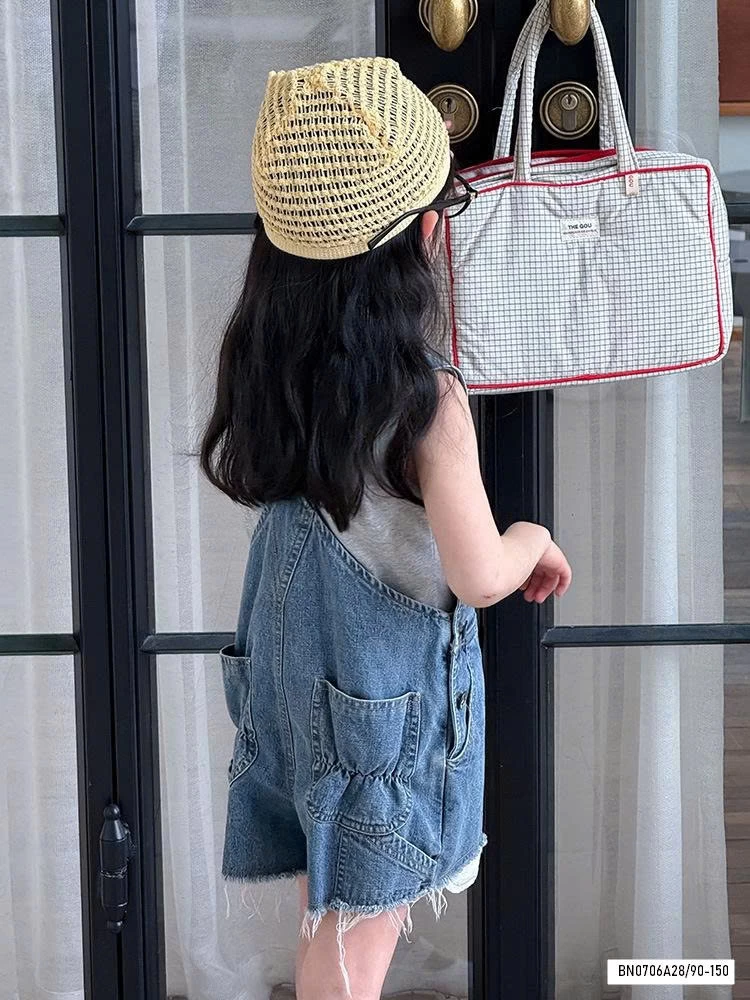 YẾM JEANS GẤU TUA RUA