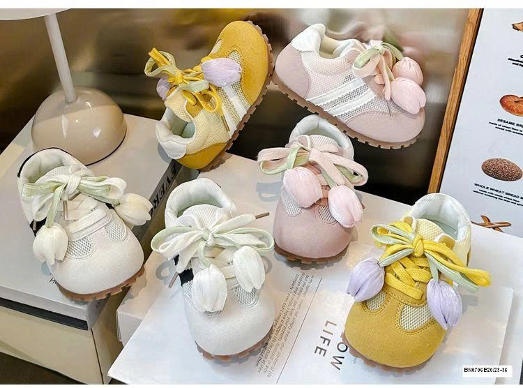 GIÀY THỂ THAO LƯỚI DÂY HOA TULIP