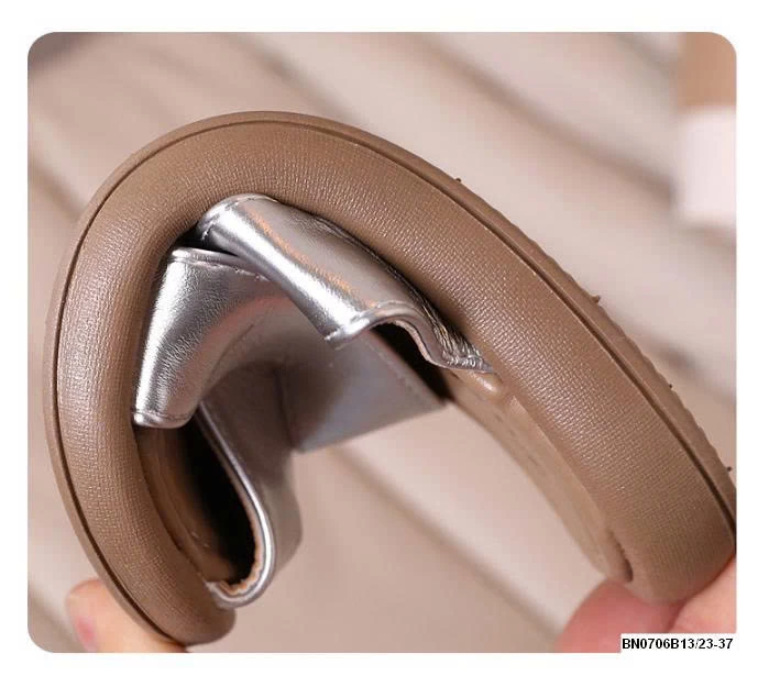 DÉP LÊ BIT MŨI QUAI CHÉO