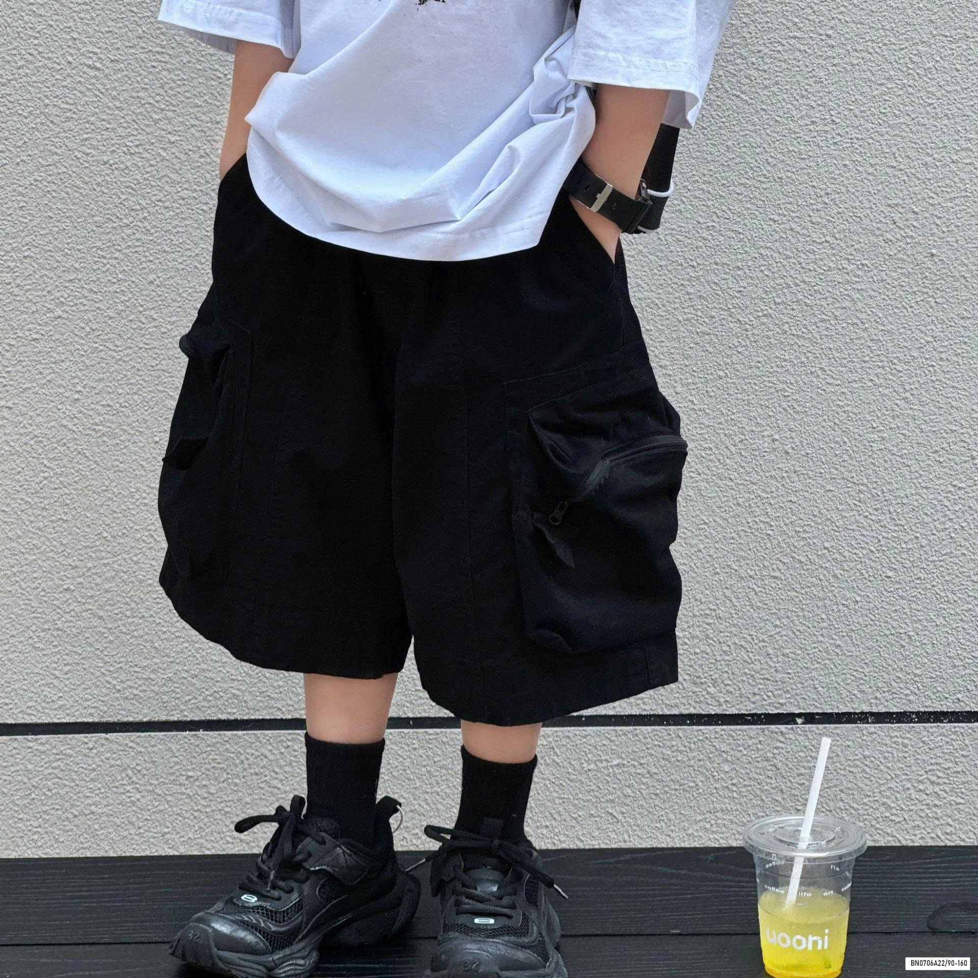 ÁO LOANG THÊU CHỮ MIX SHORT ĐEN