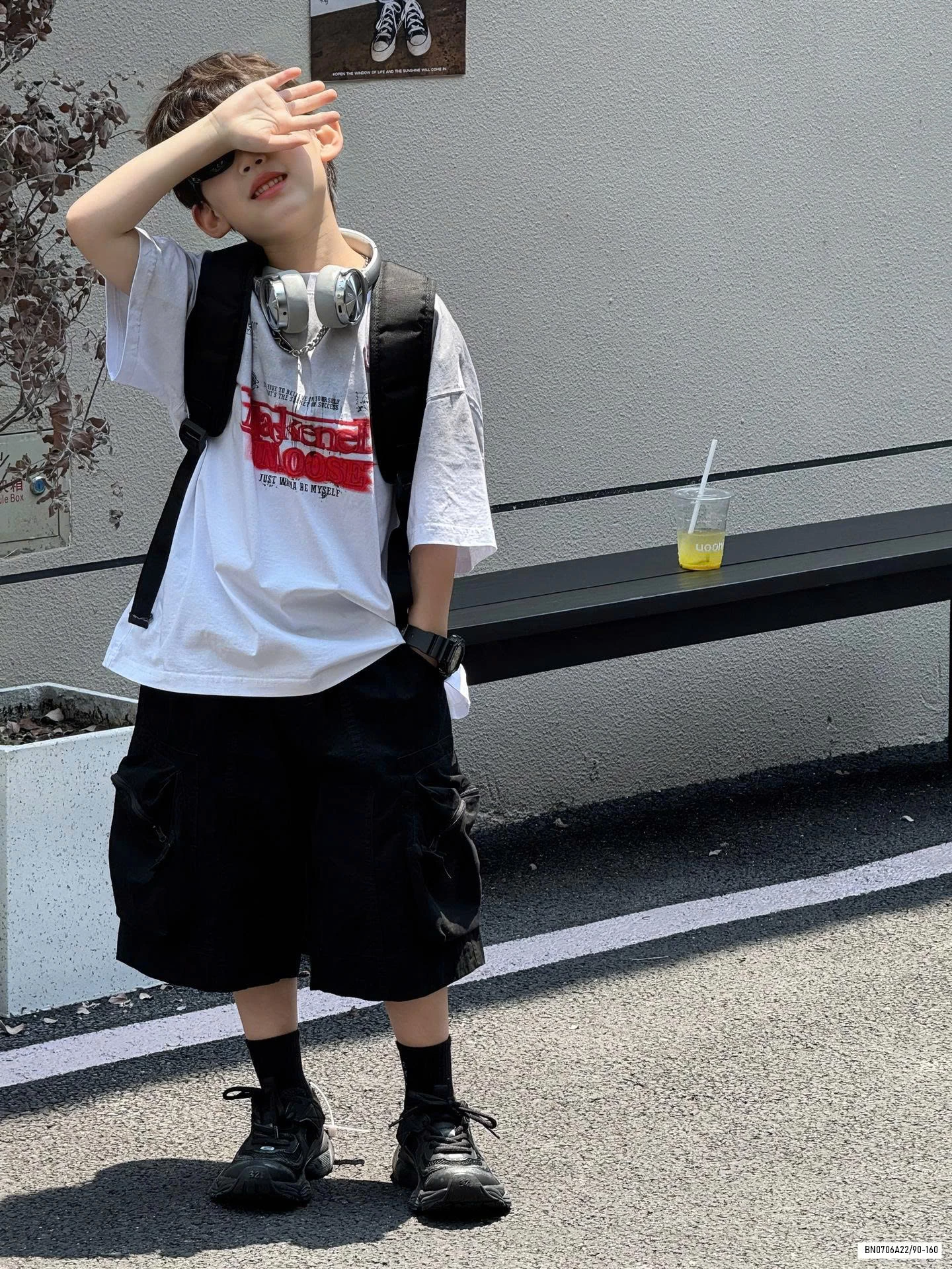 ÁO LOANG THÊU CHỮ MIX SHORT ĐEN