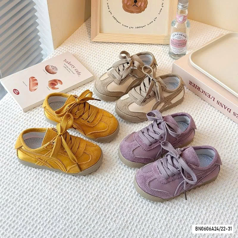 GIÀY THỂ THAO PHỐI MÀU BUỘC DÂY