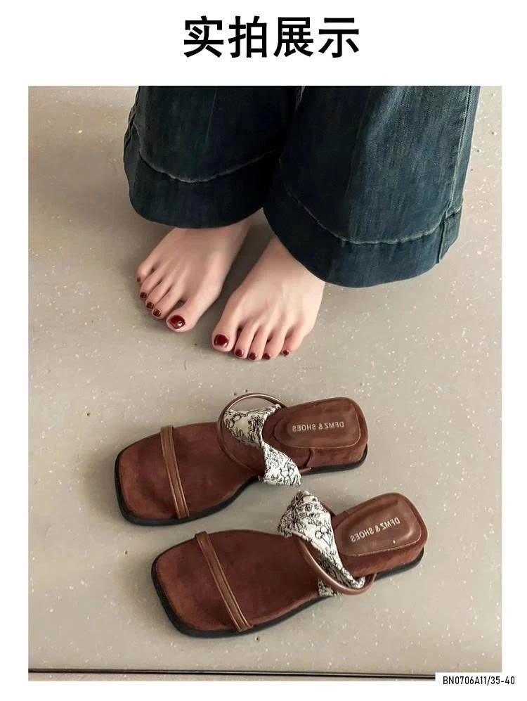 DÉP LÊ QUAI MẢNH HOA VĂN