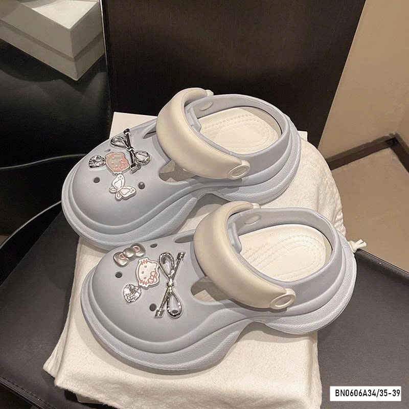 SỤC KITTY ĐẾ CAO NỮ