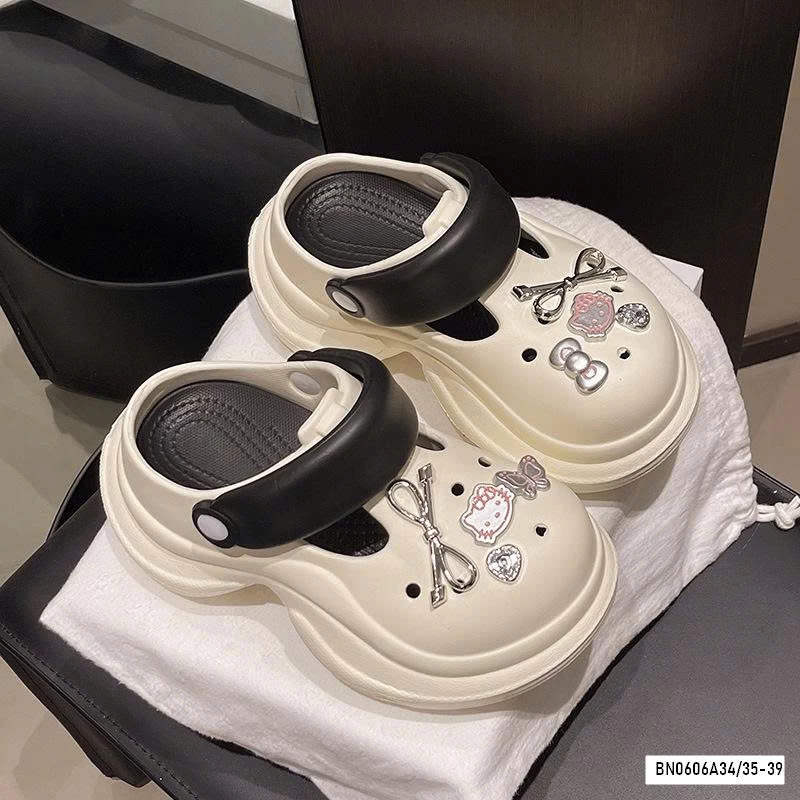 SỤC KITTY ĐẾ CAO NỮ