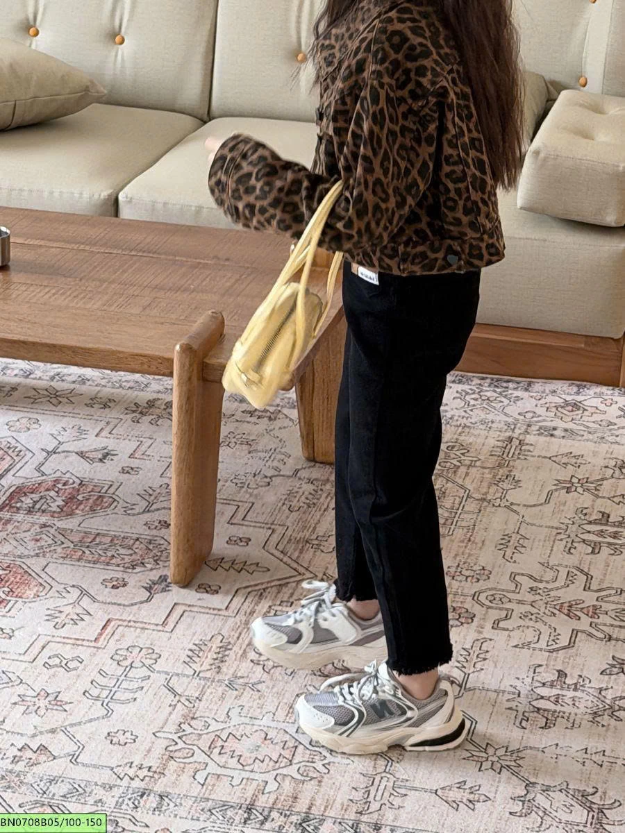QUẦN JEAN DÁNG SKINNY TUA GẤU