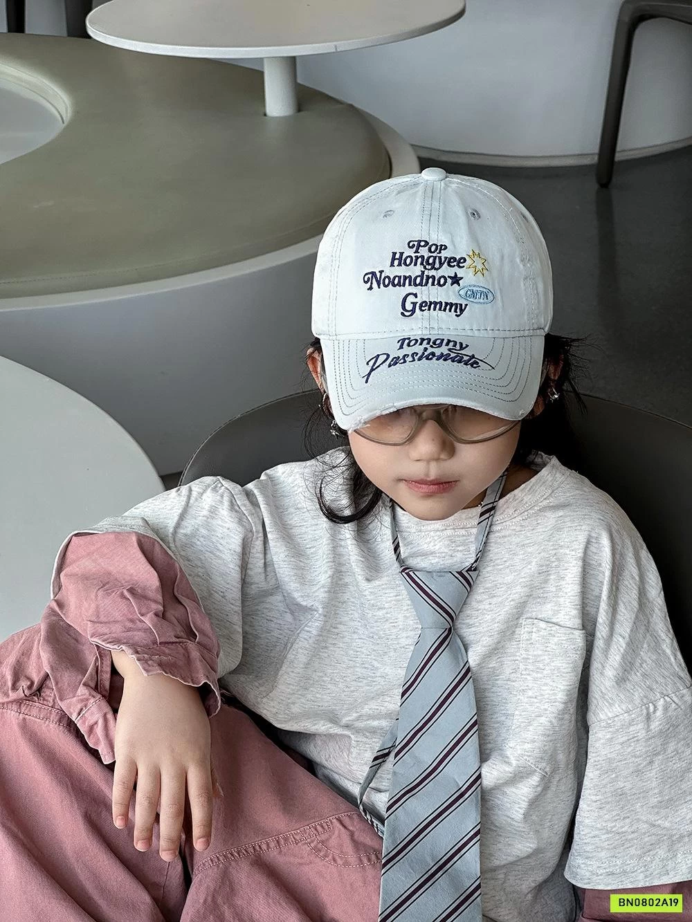 MŨ KẾT THÊU CHỮ CÁ TÍNH