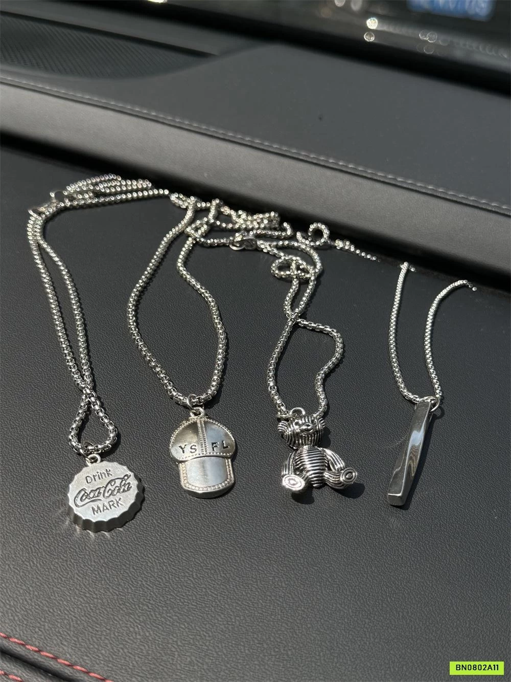 VÒNG CỔ PHỤ KIỆN