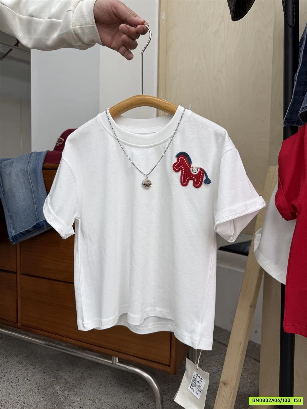 ÁO THUN THÊU NGỰA