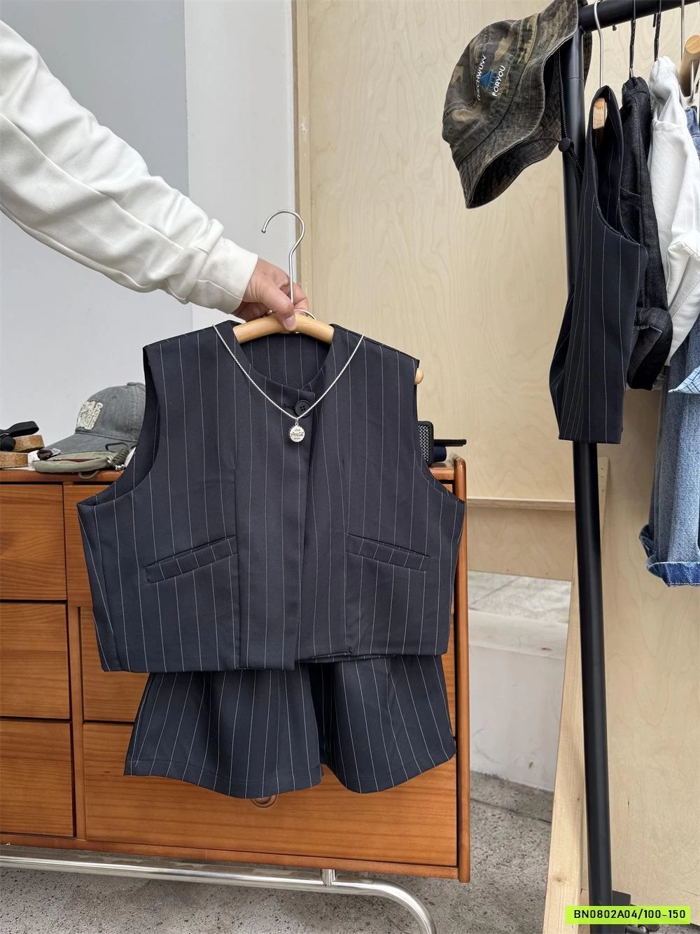 SÉT VEST ĐEN NGẮN TAY