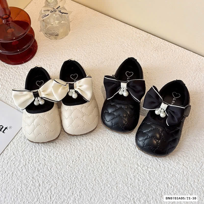 GIÀY BÚP BÊ TRÁM TRÁI TIM