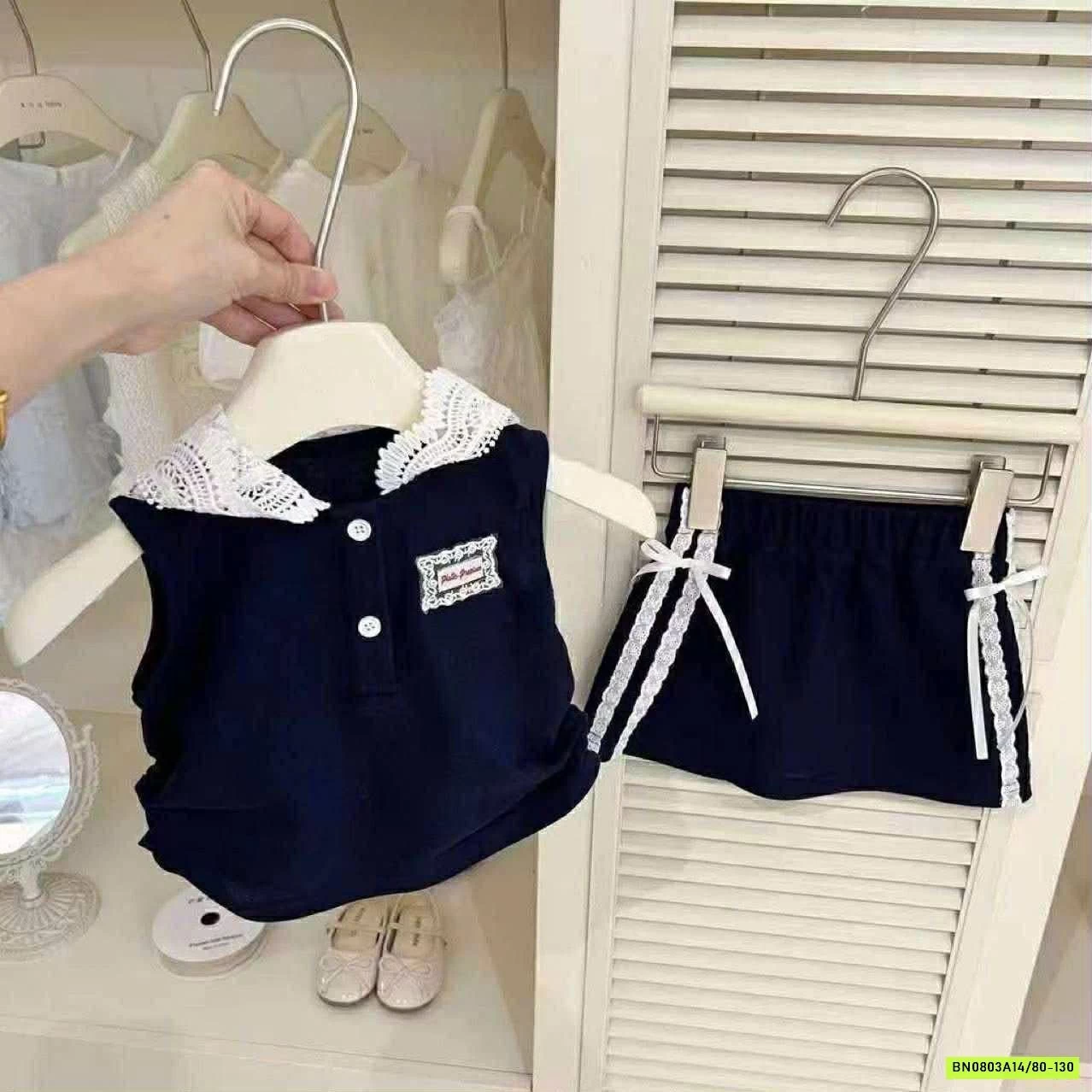 SÉT VÁY THỂ THAO MŨ REN NINGLI