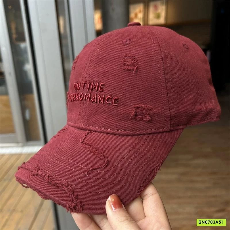 MŨ KẾT RÁCH THÊU CHỮ