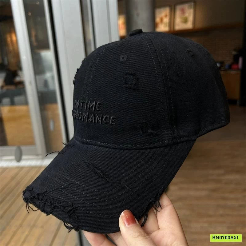 MŨ KẾT RÁCH THÊU CHỮ