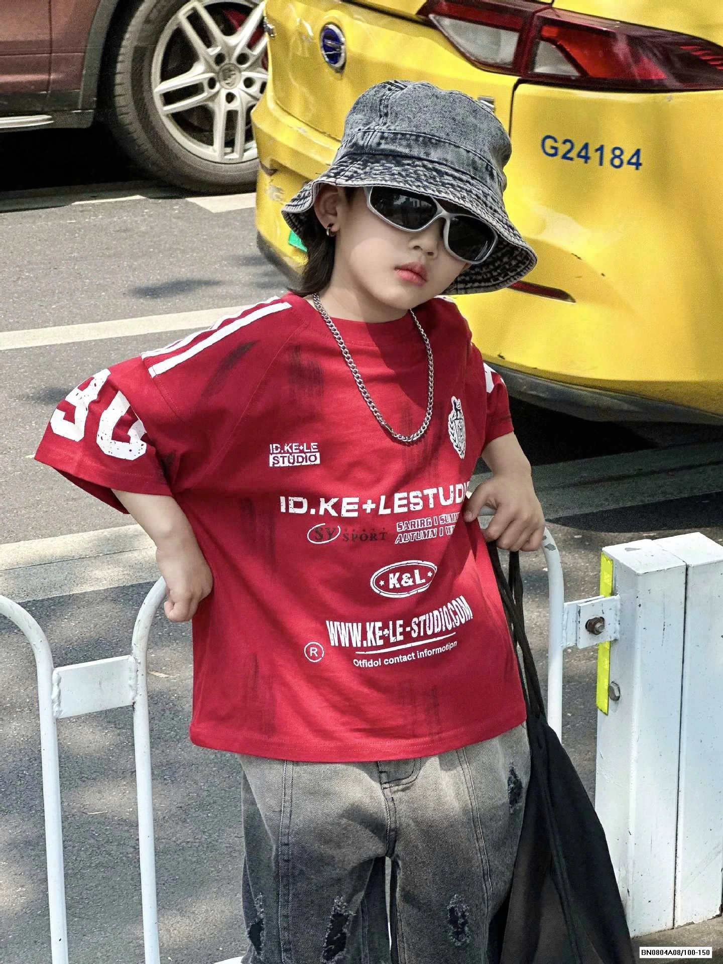 ÁO THỂ THAO ĐỎ MIX JEANS LOANG ĐEN