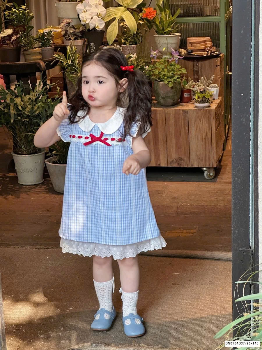 VÁY XANH CỔ SEN TRẮNG