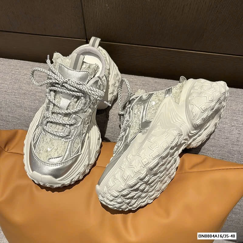 SỤC THỂ THAO ĐẾ ĐINH