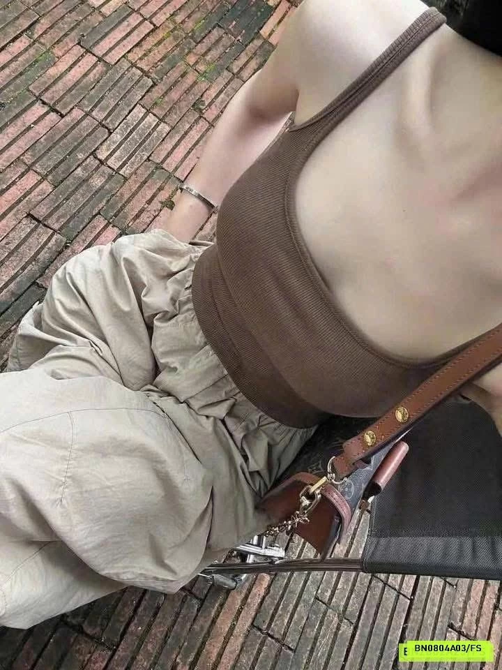 ÁO 2 DÂY KÈM ĐỆM NGỰC