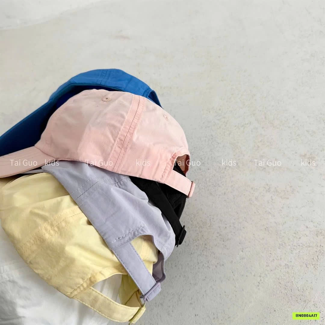 MŨ KẾT CHỮ NỔI